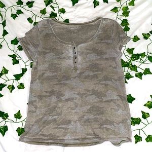 American Eagle shirt